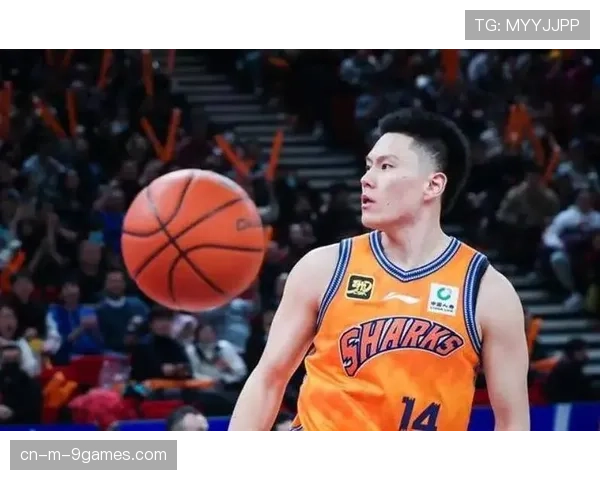 上海外线火力全开:李弘权三分连续命中与空间创造能力 上海外线火力全开:李弘权三分连续命中与空间创造能力